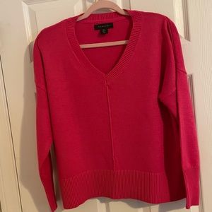 TAHARI V-Neck pink sweater! Size M. Excellent condition only worn once-Striking!